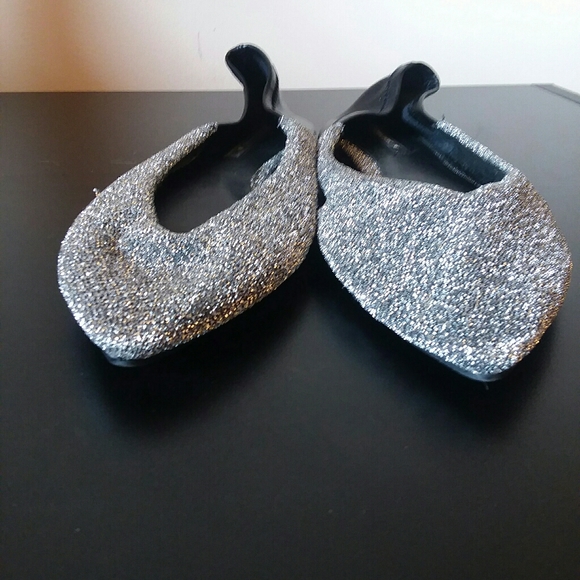 Zara Basic Silver Flats - Picture 2 of 6